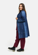 Cóta Idirthréimhseach as Denim Préimhe 'Indiga'