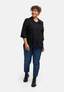 Blusa "Veloura" – mezcla de lino, dobladillo de encaje
