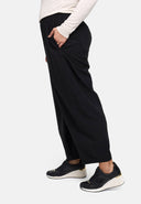 'Livia' Hose – Weite Passform, cleanes Design, & stretch