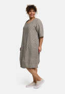 Abito 'Olina' – leggero, strutturato e con tessuto elasticizzato morbido